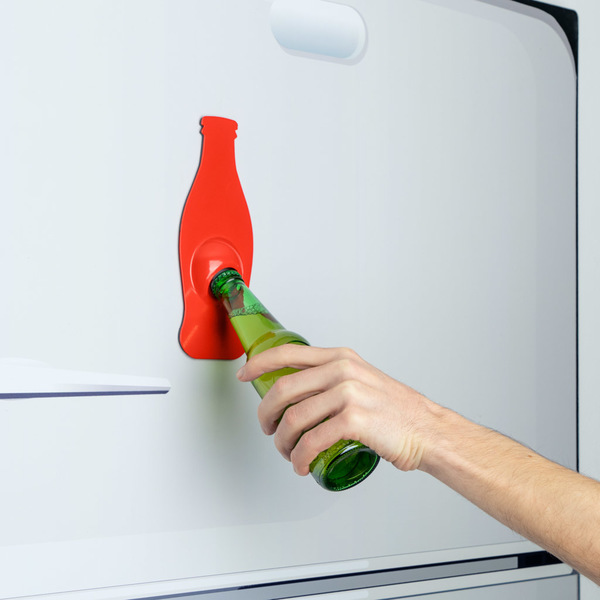 Otvírák magnetický Soda 26838, červený