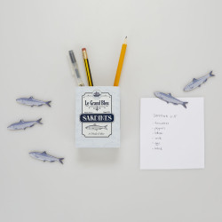 Magnetický stojánek na tužky s magnety Sardines 27341