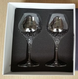 Křišťálové skleničky NEMESIS zdobené broušenými kameny Swarovski s možností GRAVÍROVÁNÍ