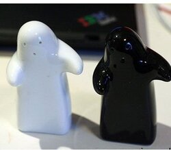 Set pepřenky a solničky z keramiky - Unimasa Ghosts