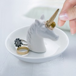Porcelánový stojánek na prstýnky Jednorožec 26102